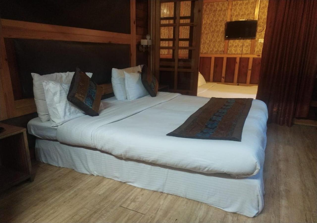 Hotel Aroma Nainital In House Parking Екстериор снимка