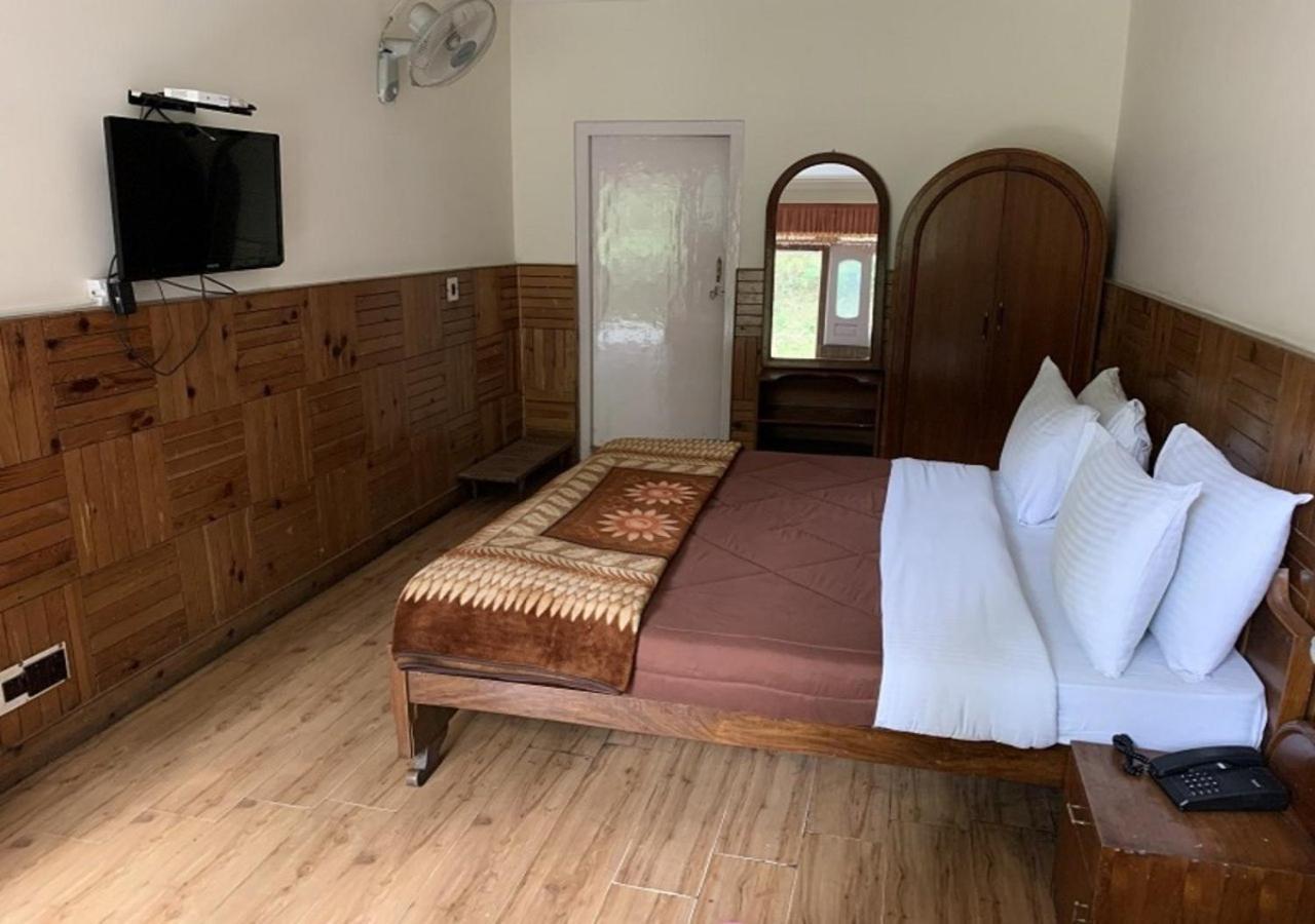 Hotel Aroma Nainital In House Parking Екстериор снимка